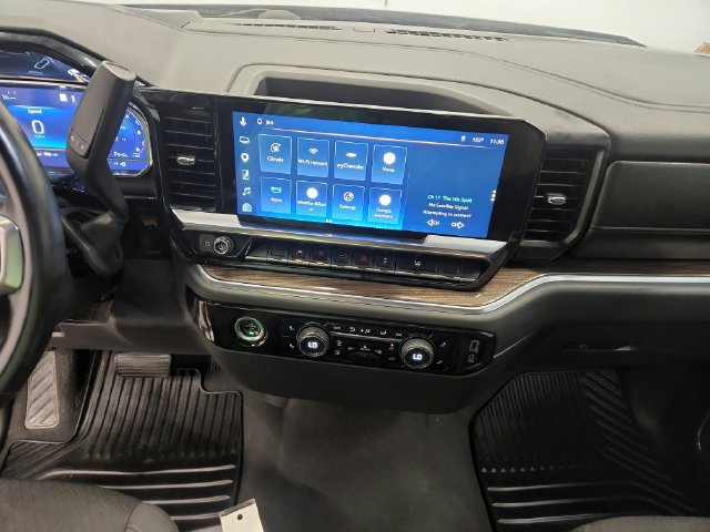 Used 2023 Chevrolet Silverado 1500 LT AWD/4WD image 31