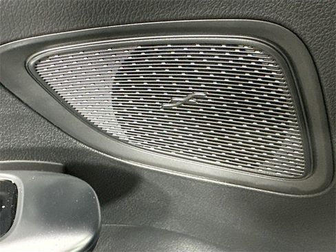 Used 2025 Mercedes-Benz C 300 4MATIC Sedan image 26