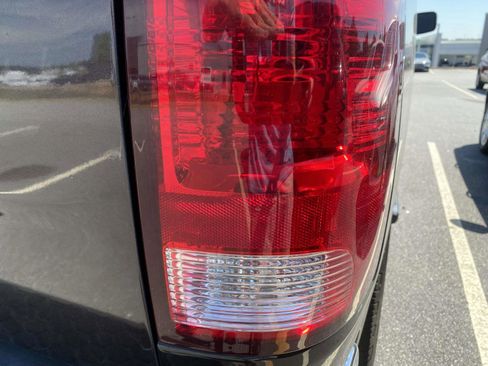 Used 2017 RAM 1500 Tradesman w/ Popular Equipment Group RWD image 8
