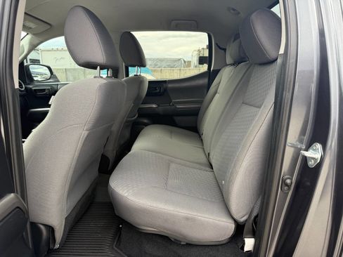 Used 2022 Toyota Tacoma SR5 image 23