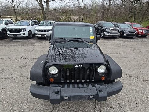 Used 2013 Jeep Wrangler Unlimited Sport image 13
