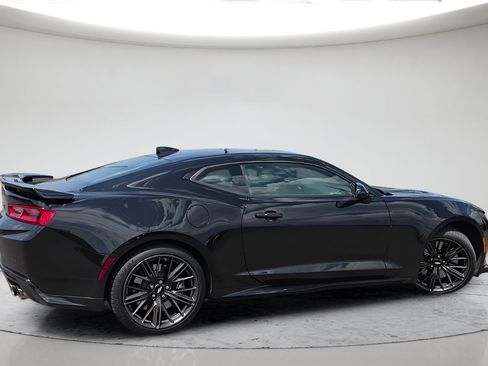 Used 2018 Chevrolet Camaro ZL1 RWD image 6
