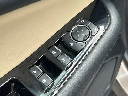 Used 2019 Ford Edge SEL w/ Equipment Group 201A AWD/4WD image 13