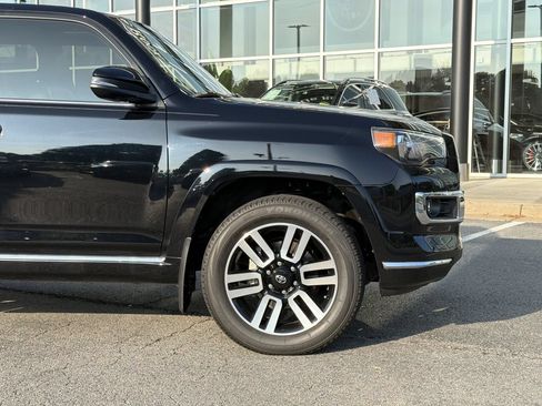 Used 2024 Toyota 4Runner Limited AWD/4WD image 9