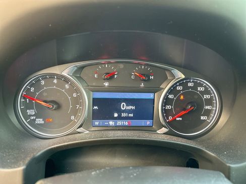 Used 2023 GMC Terrain SLT AWD/4WD image 15
