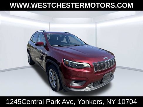 Used 2019 Jeep Cherokee Latitude Plus FWD image 3