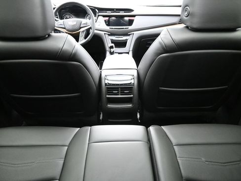 Used 2023 Cadillac XT5 Sportv w/ Platinum Package AWD/4WD image 28