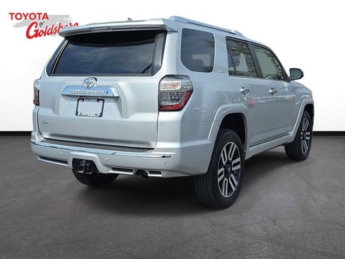 Used 2024 Toyota 4Runner Limited image 5