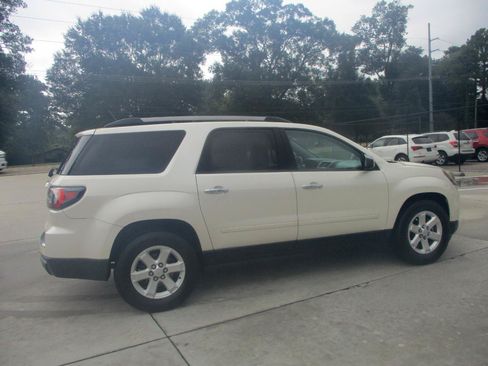 Used 2015 GMC Acadia SLE FWD image 23
