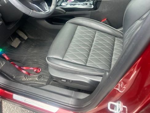 Used 2023 Buick Envision Avenir AWD/4WD image 8