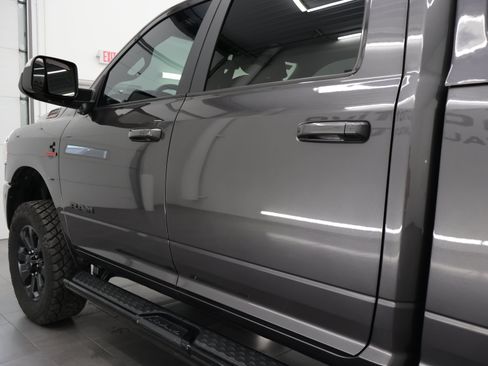Used 2020 RAM 2500 Big Horn w/ Night Edition AWD/4WD image 38