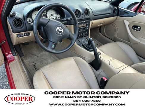 Used 2002 MAZDA MX-5 Miata LS image 8