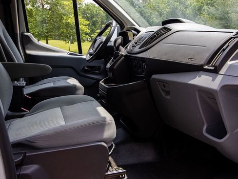 Used 2019 Ford Transit 250 130 Low Roof image 20