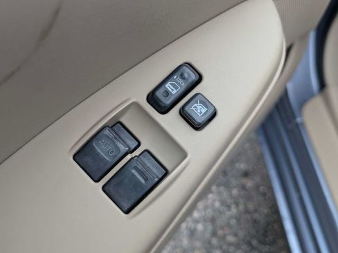 Used 2005 Toyota Solara SLE FWD image 11