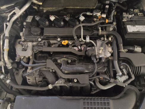 Used 2021 Toyota Corolla SE FWD image 30