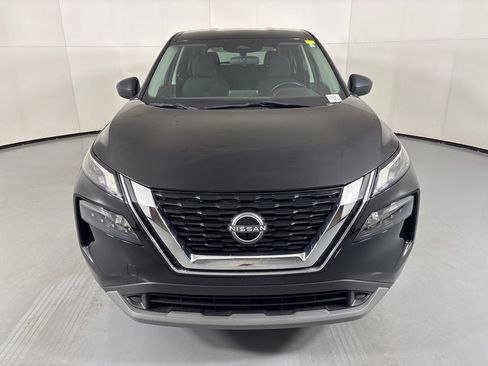 Used 2023 Nissan Rogue S image 3