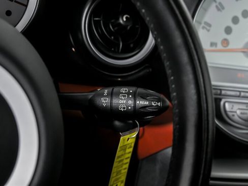 Used 2009 MINI Cooper Clubman Hardtop image 22