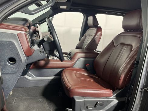 Used 2024 Ford Expedition Max Limited AWD/4WD image 10