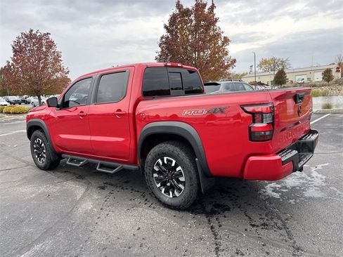Used 2022 Nissan Frontier PRO-4X image 8