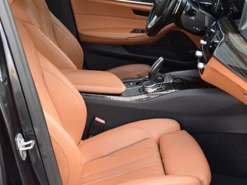 Used 2017 BMW 530i xDrive AWD/4WD image 41