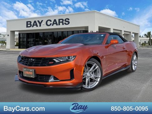 Used 2022 Chevrolet Camaro LT RWD image 1