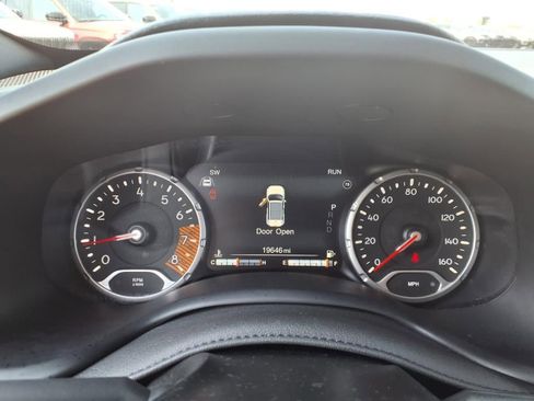 Certified 2023 Jeep Renegade Altitude image 12