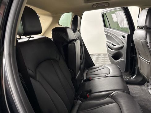 Used 2017 Buick Envision Essence FWD image 37
