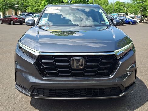 Used 2024 Honda CR-V EX image 2