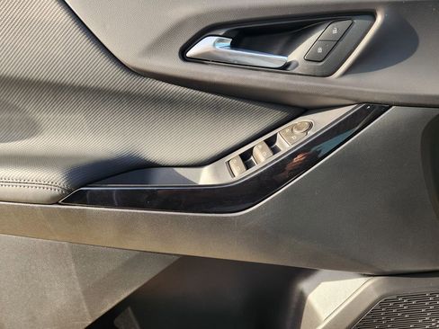 New 2026 Chevrolet Equinox LT w/ LPO, Floor Liner Package FWD image 16