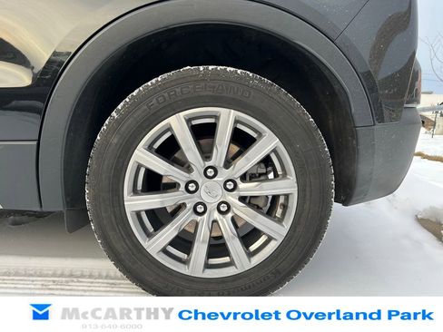 Used 2023 Cadillac XT4 Premium Luxury image 9