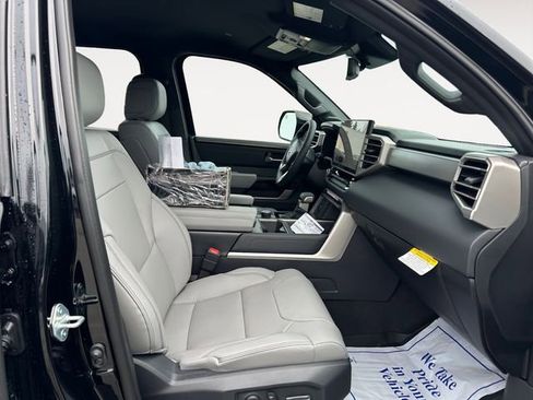 New 2026 Toyota Tundra Limited AWD/4WD image 15