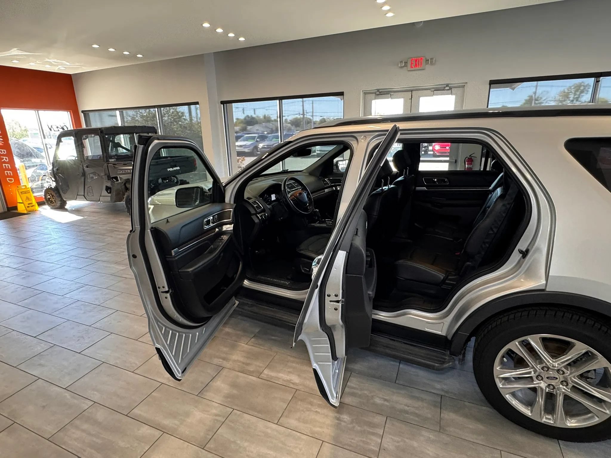 Used 2017 Ford Explorer Limited FWD image 30