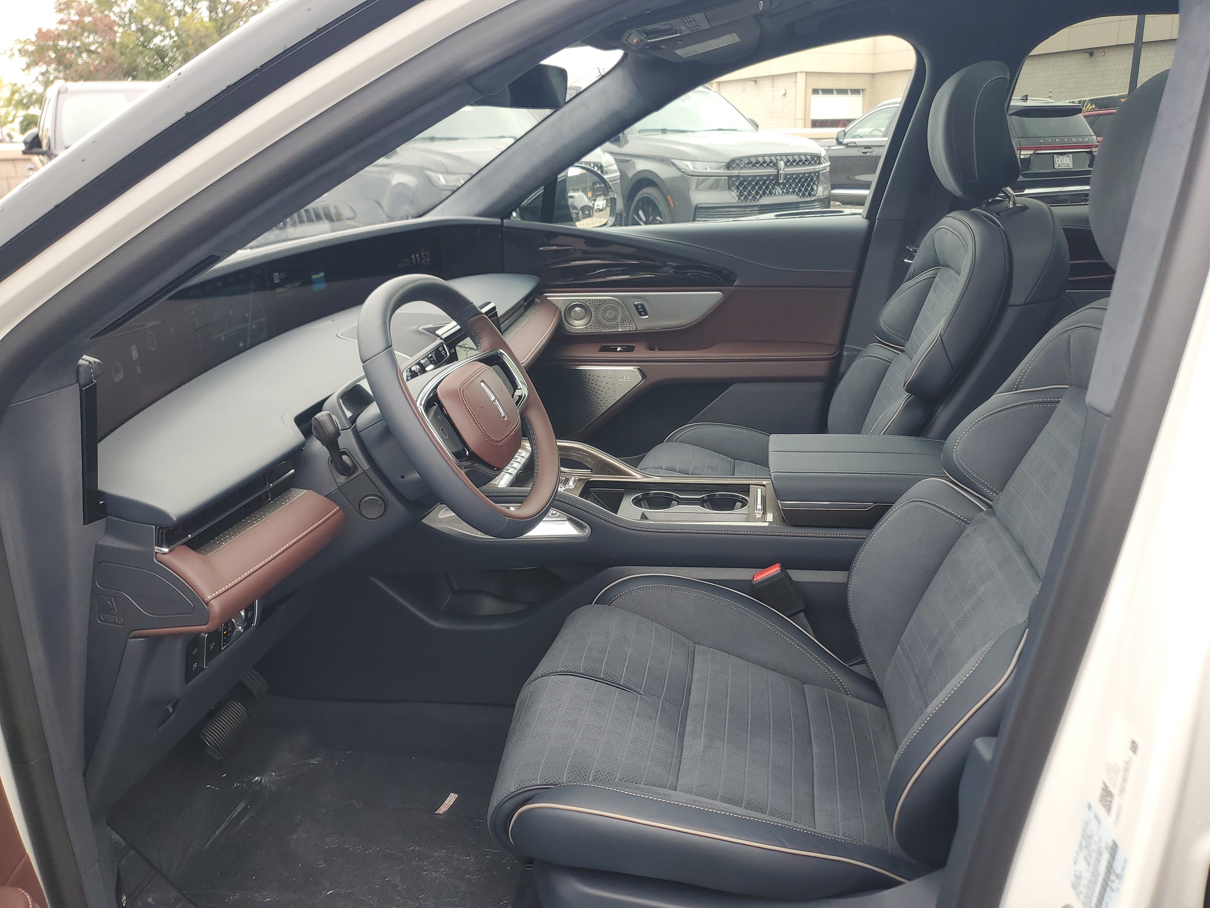 New 2026 Lincoln Nautilus Black Label AWD/4WD image 11