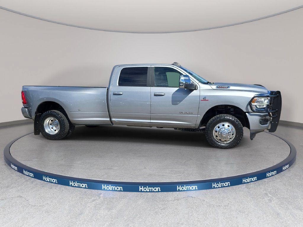 Used 2023 RAM 3500 Laramie AWD/4WD image 5