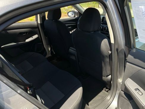 Used 2024 Nissan Sentra SV FWD image 39