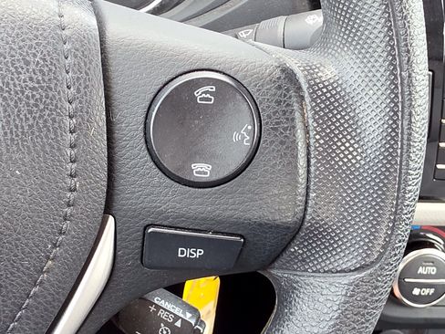 Certified 2016 Toyota Corolla LE FWD image 17