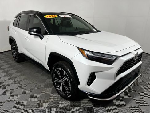 Certified 2025 Toyota RAV4 XSE image 3