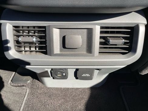 Used 2021 Ford F150 XLT w/ Equipment Group 302A High image 30