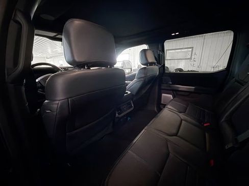 Used 2025 Ford F450 Platinum image 9