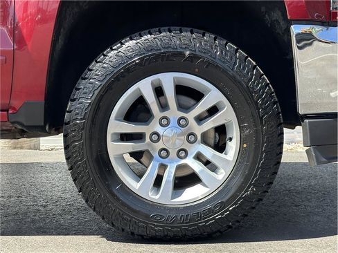 Used 2019 Chevrolet Silverado 1500 LT w/ All Star Edition AWD/4WD image 26