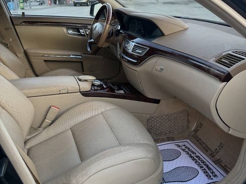 Used 2012 Mercedes-Benz S 550 4MATIC w/ Premium 2 Pkg image 11