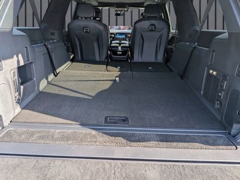 New 2025 Lincoln Navigator L Black Label image 5