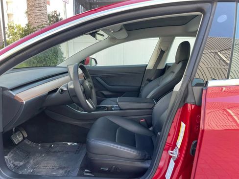 Used 2018 Tesla Model 3 Long Range RWD image 13