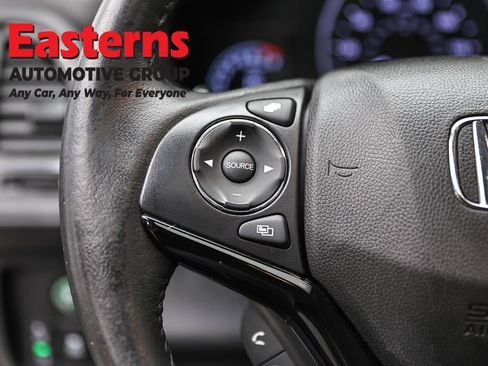 Used 2021 Honda HR-V EX-L image 15