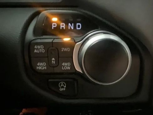 Used 2023 RAM 1500 Big Horn AWD/4WD image 36