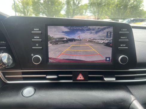 Used 2023 Hyundai Elantra SEL FWD image 20