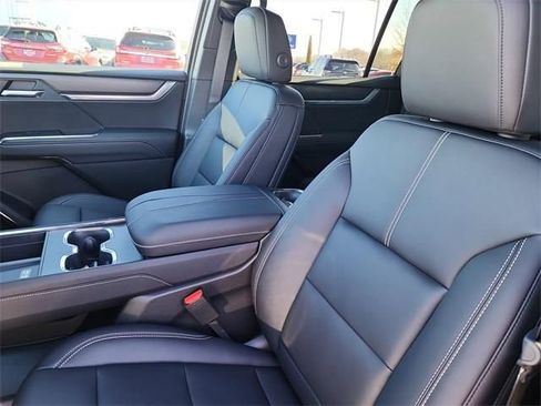 New 2026 GMC Acadia Elevation w/ Super Cruise Package FWD image 13