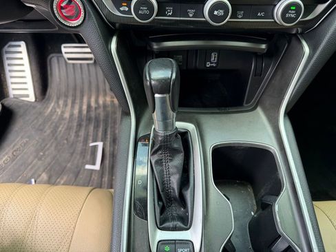 Used 2018 Honda Accord Sport image 29