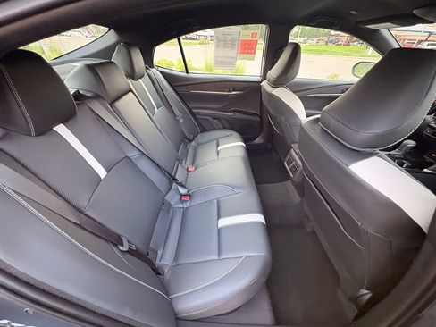 Used 2026 Toyota Camry Hybrid FWD image 26
