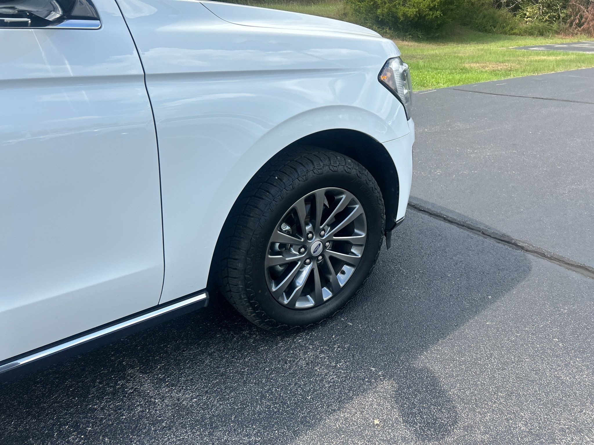 Used 2021 Ford Expedition Limited RWD image 14
